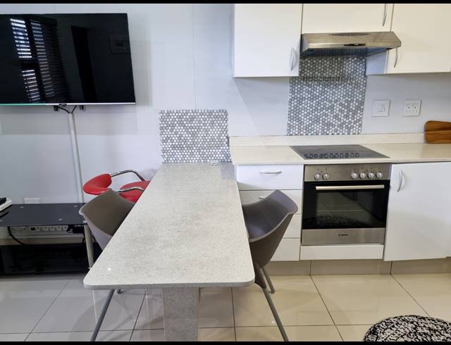 1 BEDROOM APARTMENT RENTED IN UMHLANGA RIDGE